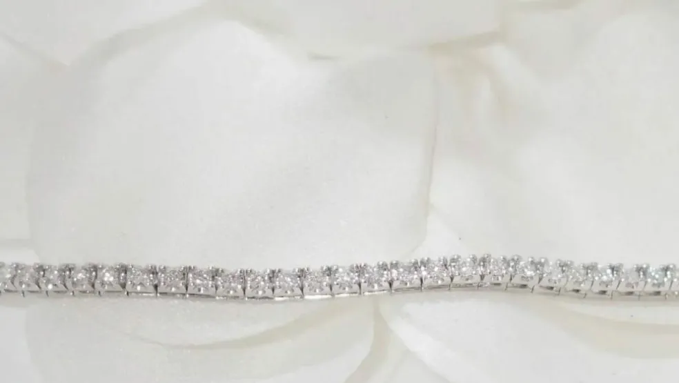 Bracelet rivière en or blanc et diamants 1ct