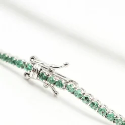 Bracelet Rivière en or blanc et émeraude