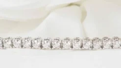 Bracelet rivière en or blanc et diamants