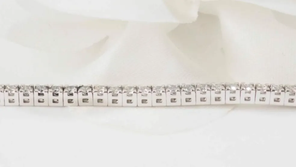 Bracelet rivière en or blanc et diamants