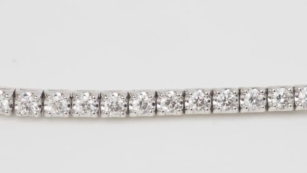 Bracelet rivière en or blanc et diamants