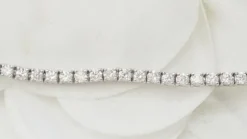 Bracelet rivière en or gris et diamants 2,04cts