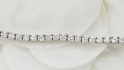 Bracelet rivière en or gris et diamants 2,04cts