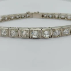 Bracelet rivière fin XIXème orné de diamants