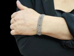 Bracelet ruban or blanc et diamants 1950-1960