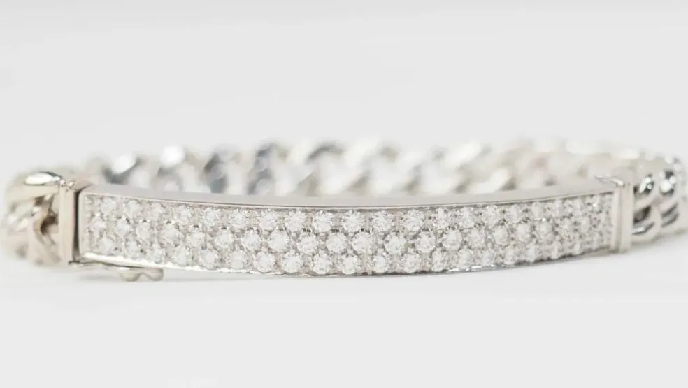 Bracelet souple en or blanc pavé de diamants