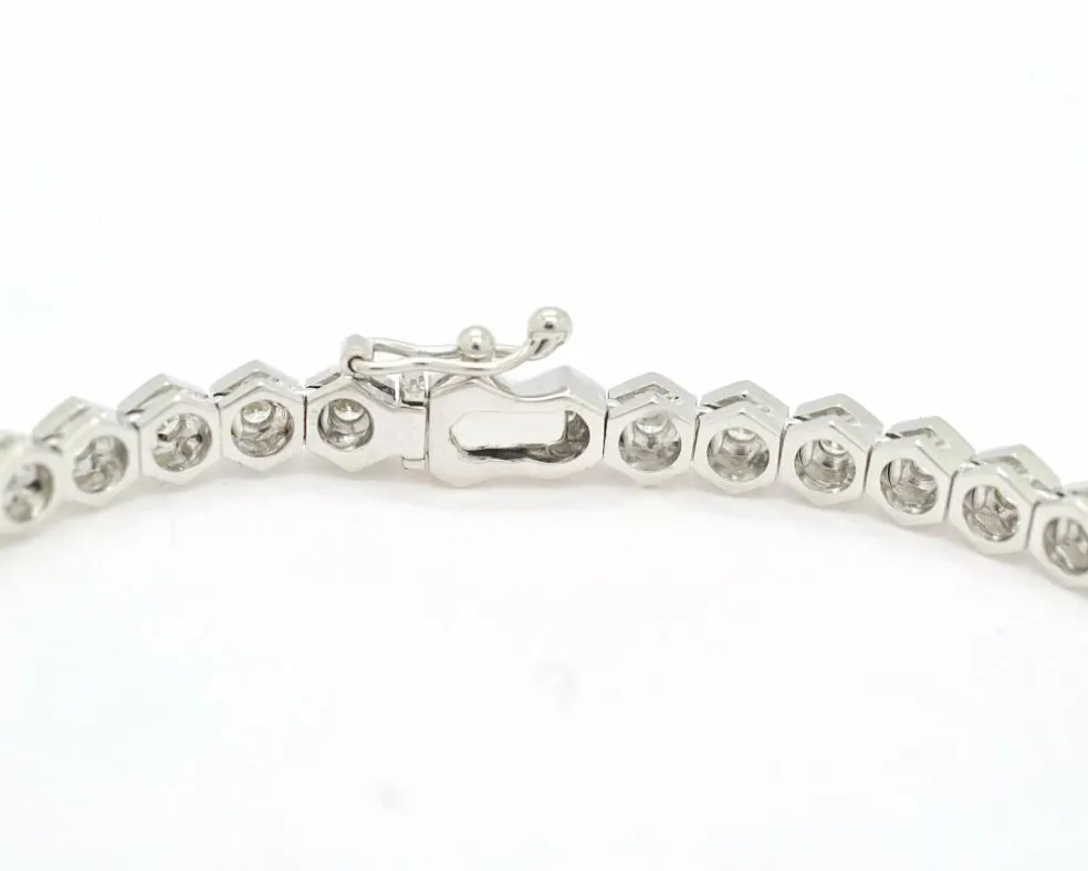 Bracelet tennis en or blanc 2,30 ct