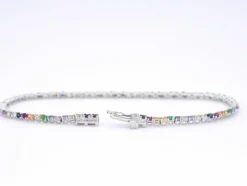 Bracelet tennis en or blanc avec pierres précieuses multicolores
