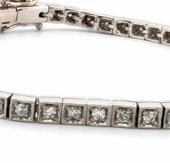 Bracelet tennis en platine avec diamants