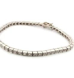 Bracelet tennis en platine avec diamants