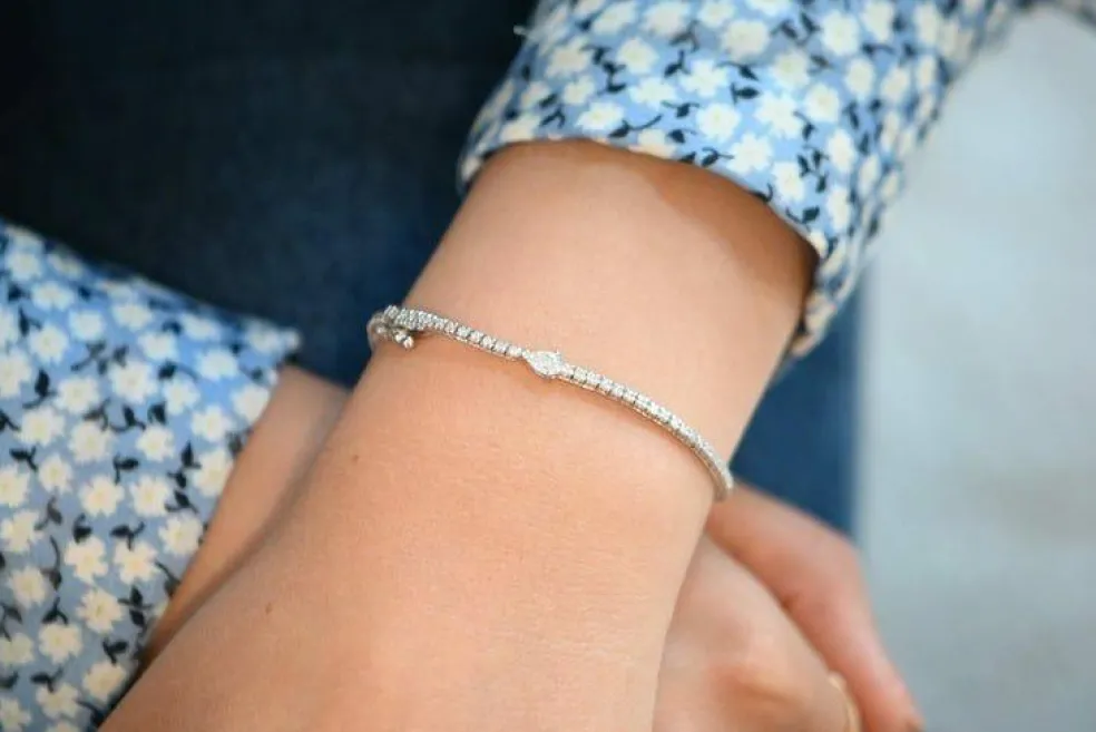 Bracelet tennis or blanc Diamant poire