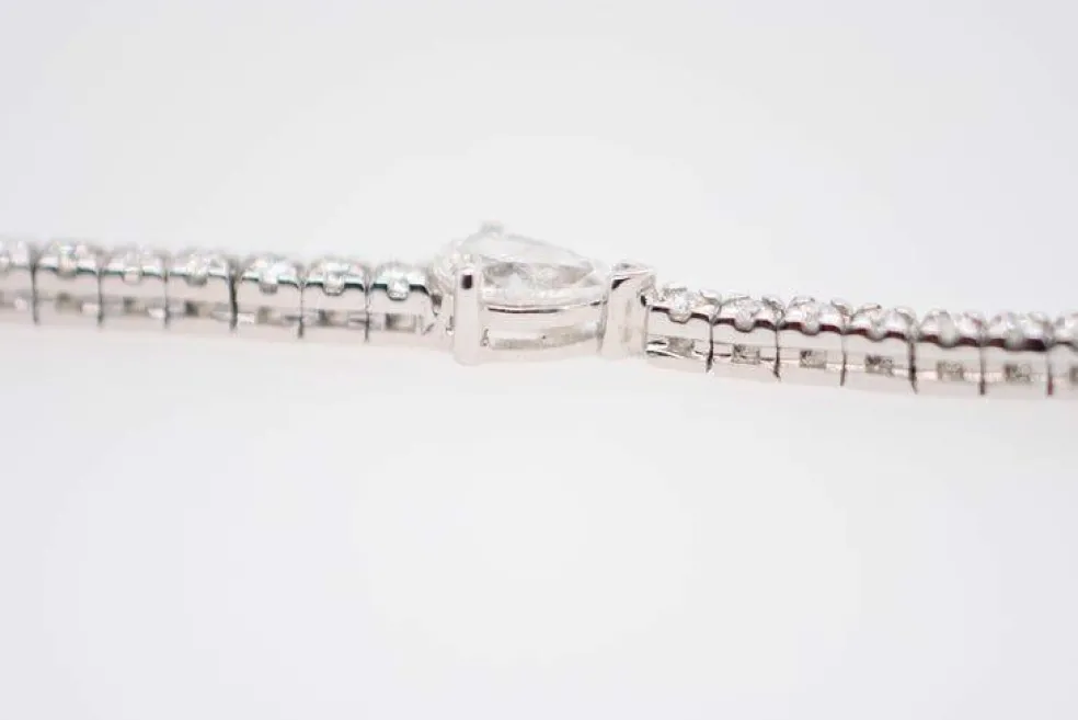 Bracelet tennis or blanc Diamant poire