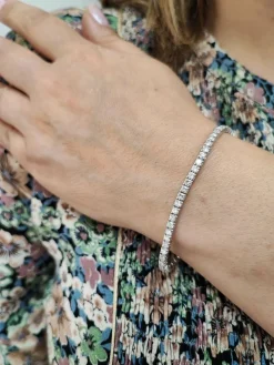 Bracelet tennis rivière 60 Diamants