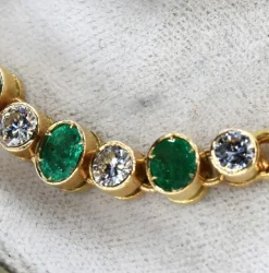 Bracelet vintage en diamants et émeraudes