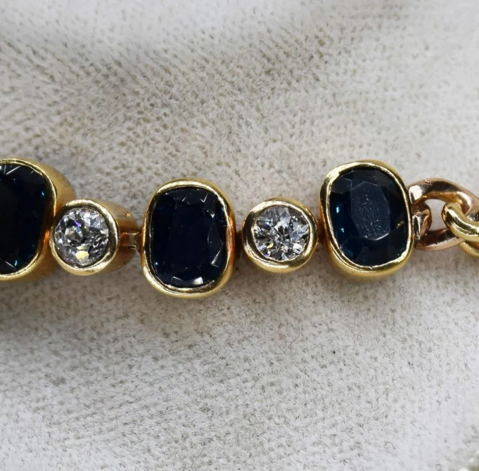 Bracelet vintage en or jaune et diamants et saphirs
