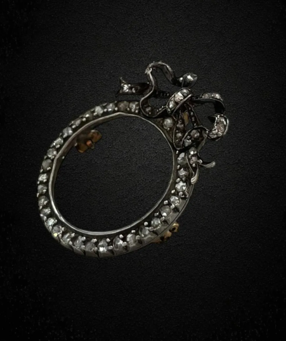 Broche à cadre victorien, vers 1830