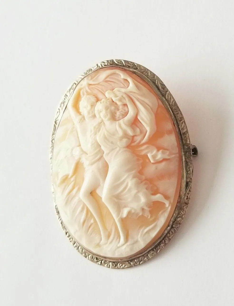 Broche / pendentif ancienne camée or jaune et blanc