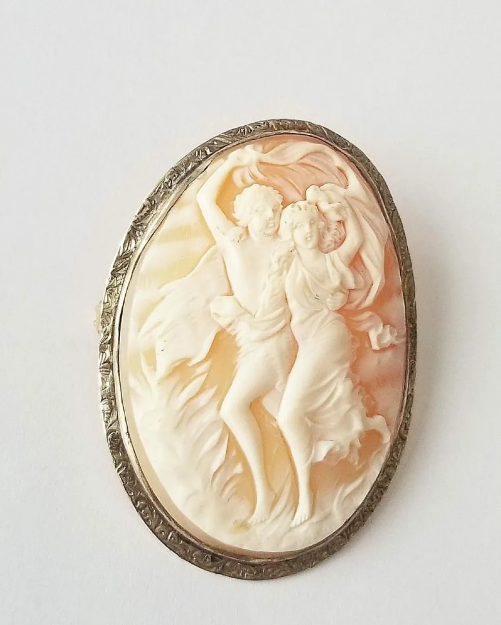 Broche / pendentif ancienne camée or jaune et blanc
