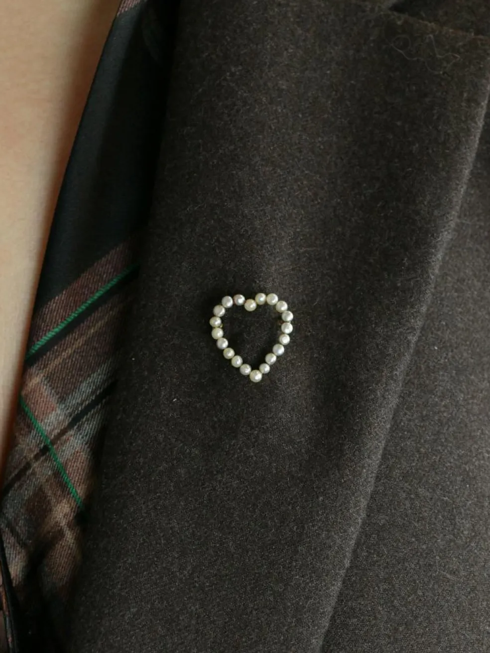 Broche ancienne coeur perles fines or jaune