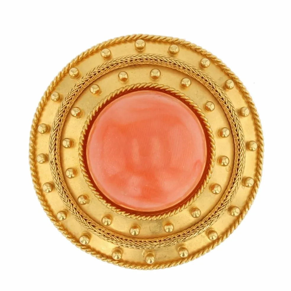 Broche ancienne en or jaune mat et sa perle de corail