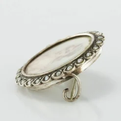 Broche ancienne miniature et perles sur argent