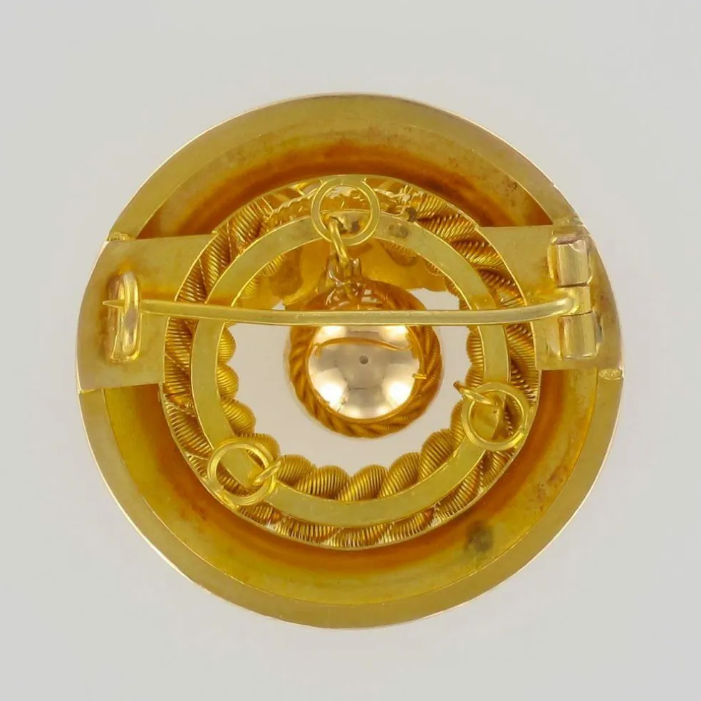 Broche ancienne ronde en or