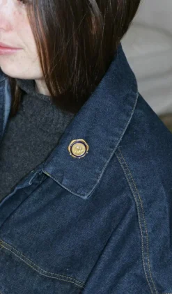 Broche Ancienne Vierge en or jaune Diamants et Email