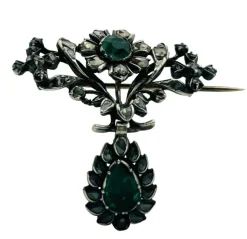 Broche antique avec émeraudes