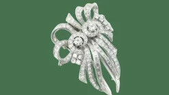 Broche Art déco double clips en or blanc et platine, diamants