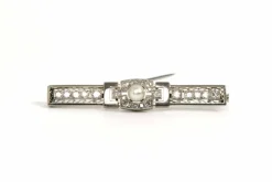 Broche Art Déco en or blanc 18 carats sertie de diamants "taille" brillant (+-0.366ct)