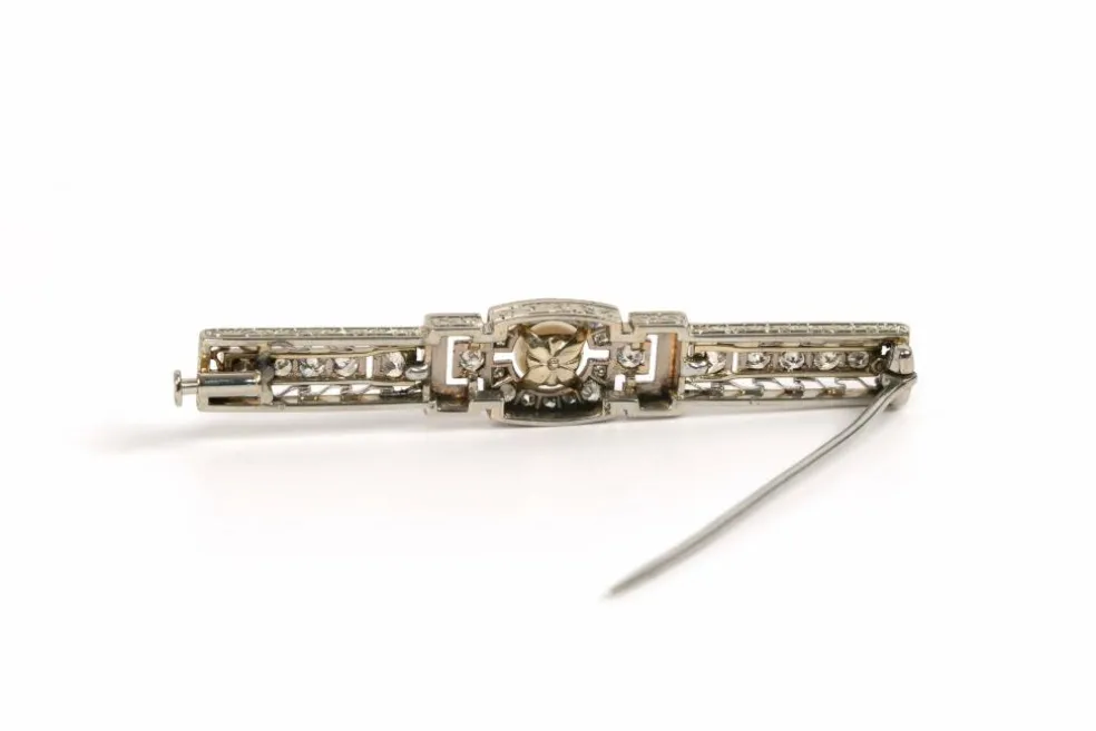 Broche Art Déco en or blanc 18 carats sertie de diamants "taille" brillant (+-0.366ct)