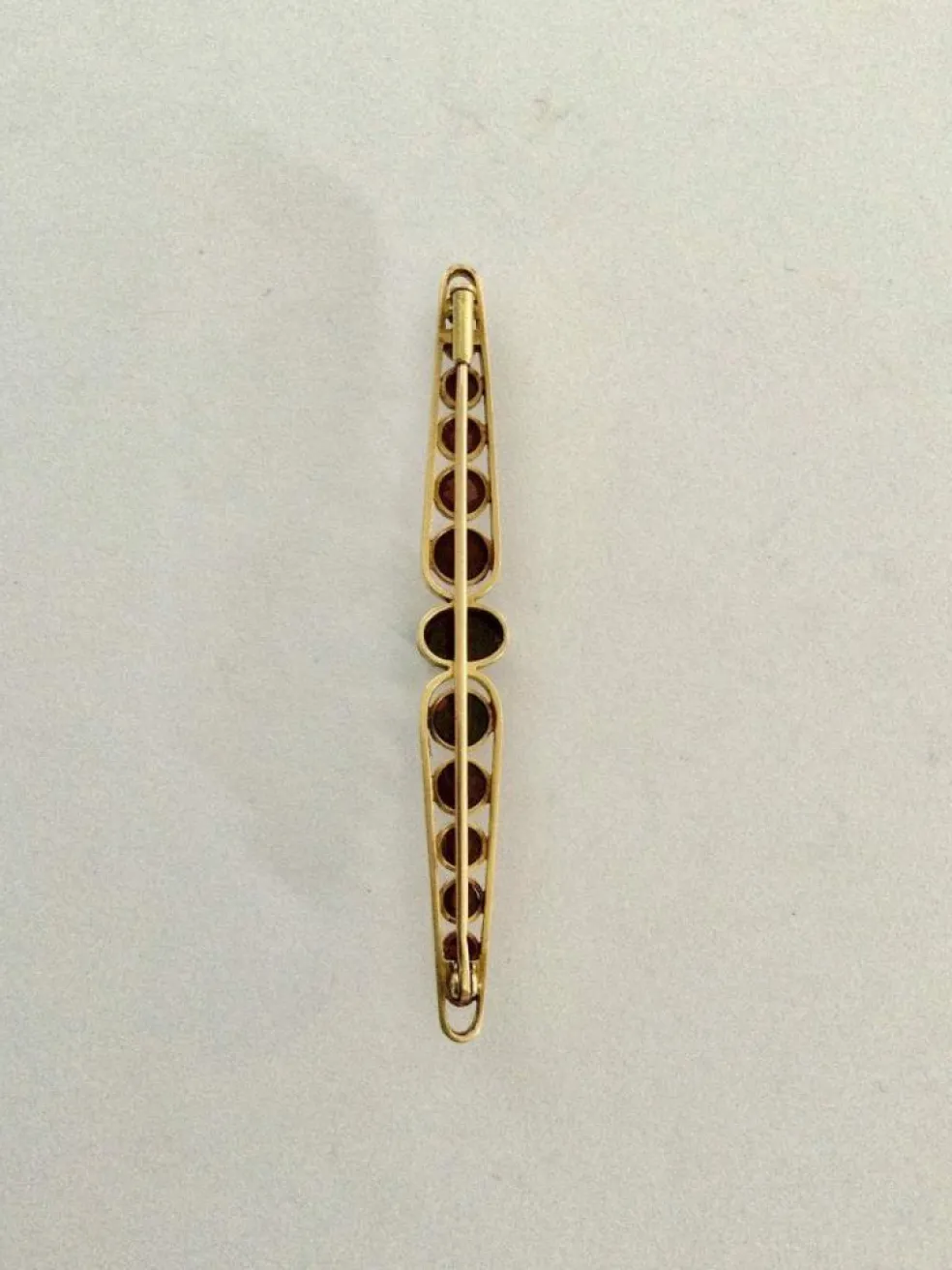 Broche Art Déco Grenats