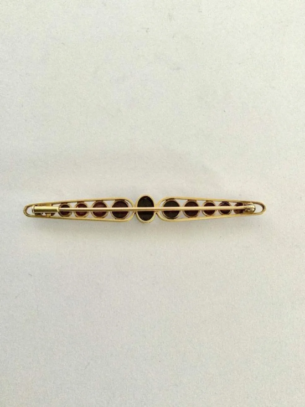 Broche Art Déco Grenats