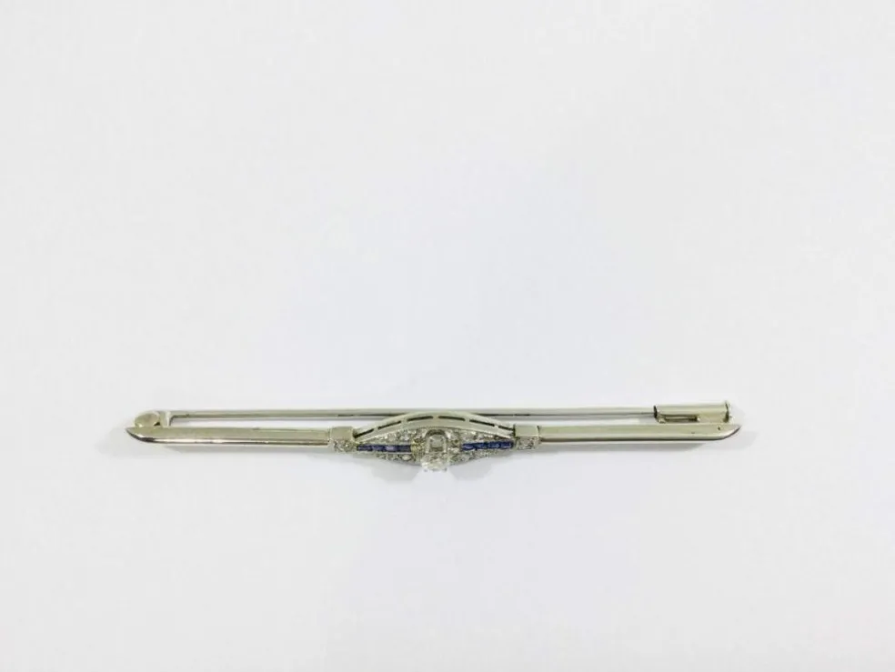 Broche Art Déco Or Blanc Diamants Saphirs