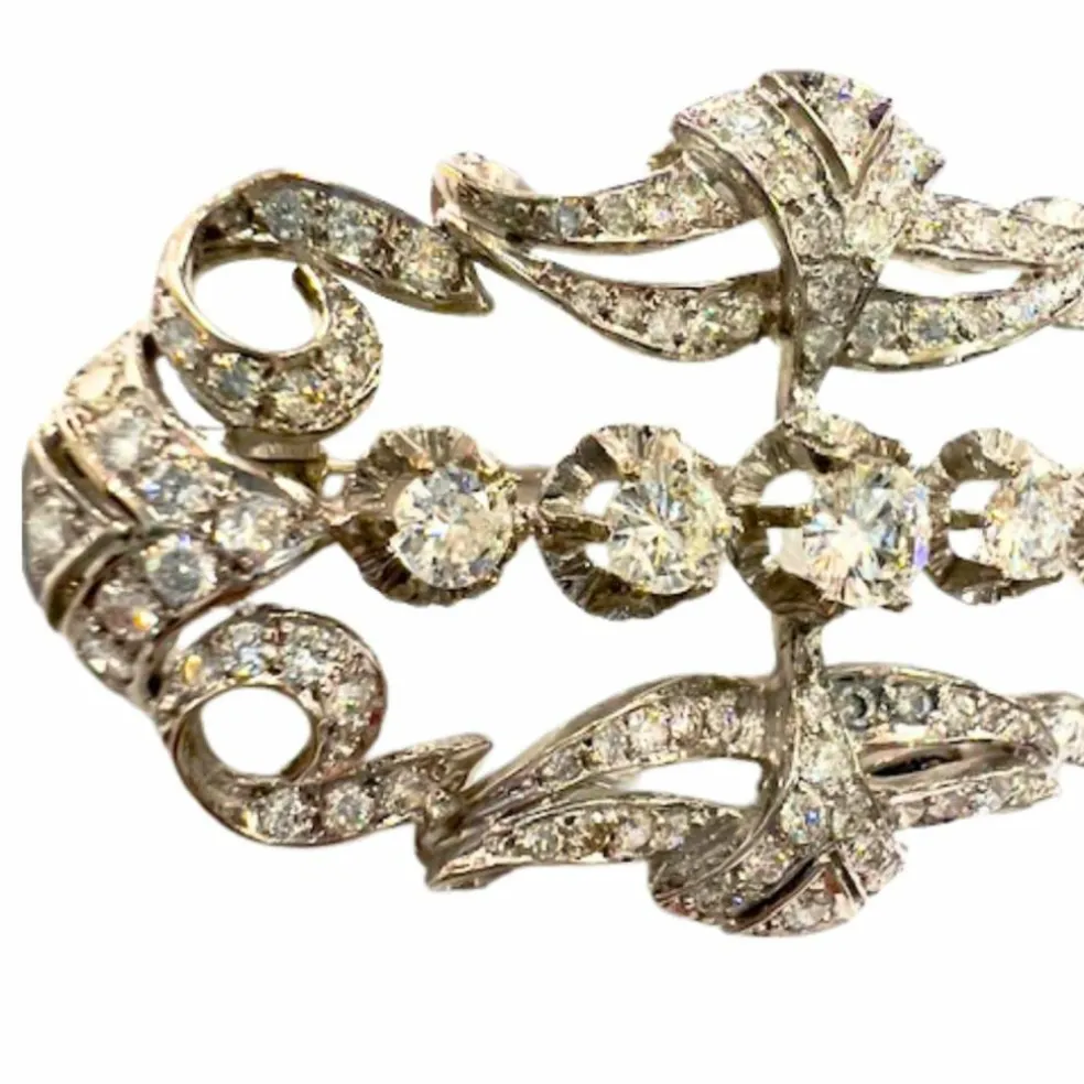 Broche Art Déco, époque 1930-1935, en or 18 carats avec diamants
