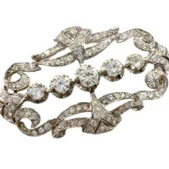 Broche Art Déco, époque 1930-1935, en or 18 carats avec diamants