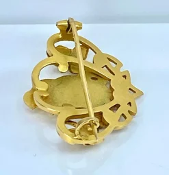 Broche Art Nouveau en or jaune 18 carats et diamants
