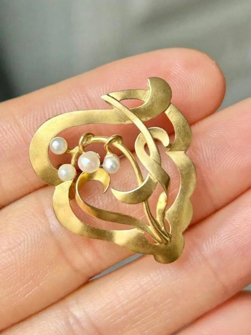 Broche Art Nouveau or jaune