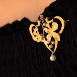 Broche art nouveau rubis perles