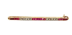 Broche barette en or 18 carats, 15 rubis , 10 diamants