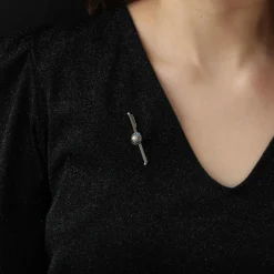 Broche barrette perle et saphirs calibrés