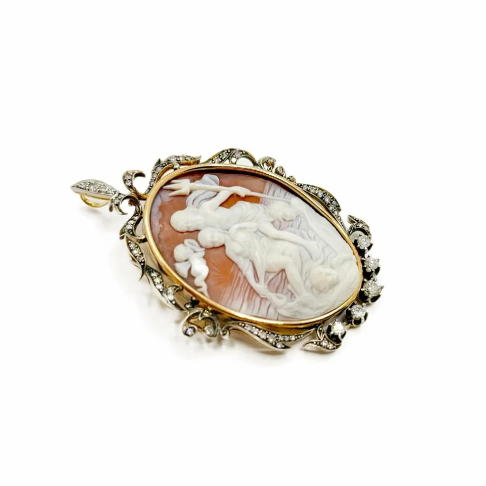 Broche camée ancienne
