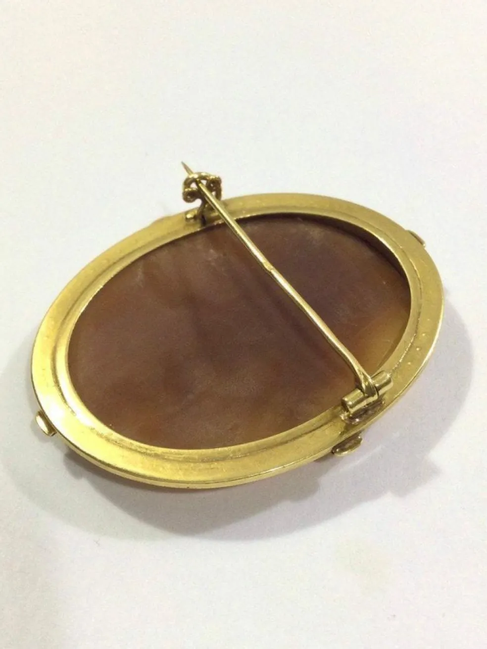 Broche Camée Coquillage Et Perles