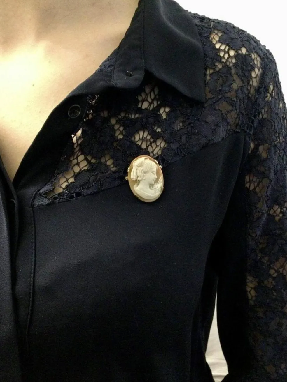 Broche Camée Coquillage Or