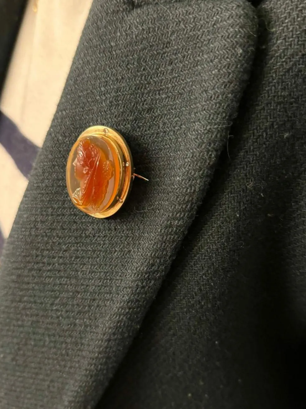 Broche camée cornaline