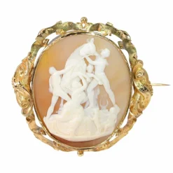 Broche camée Le Taureau Farnèse