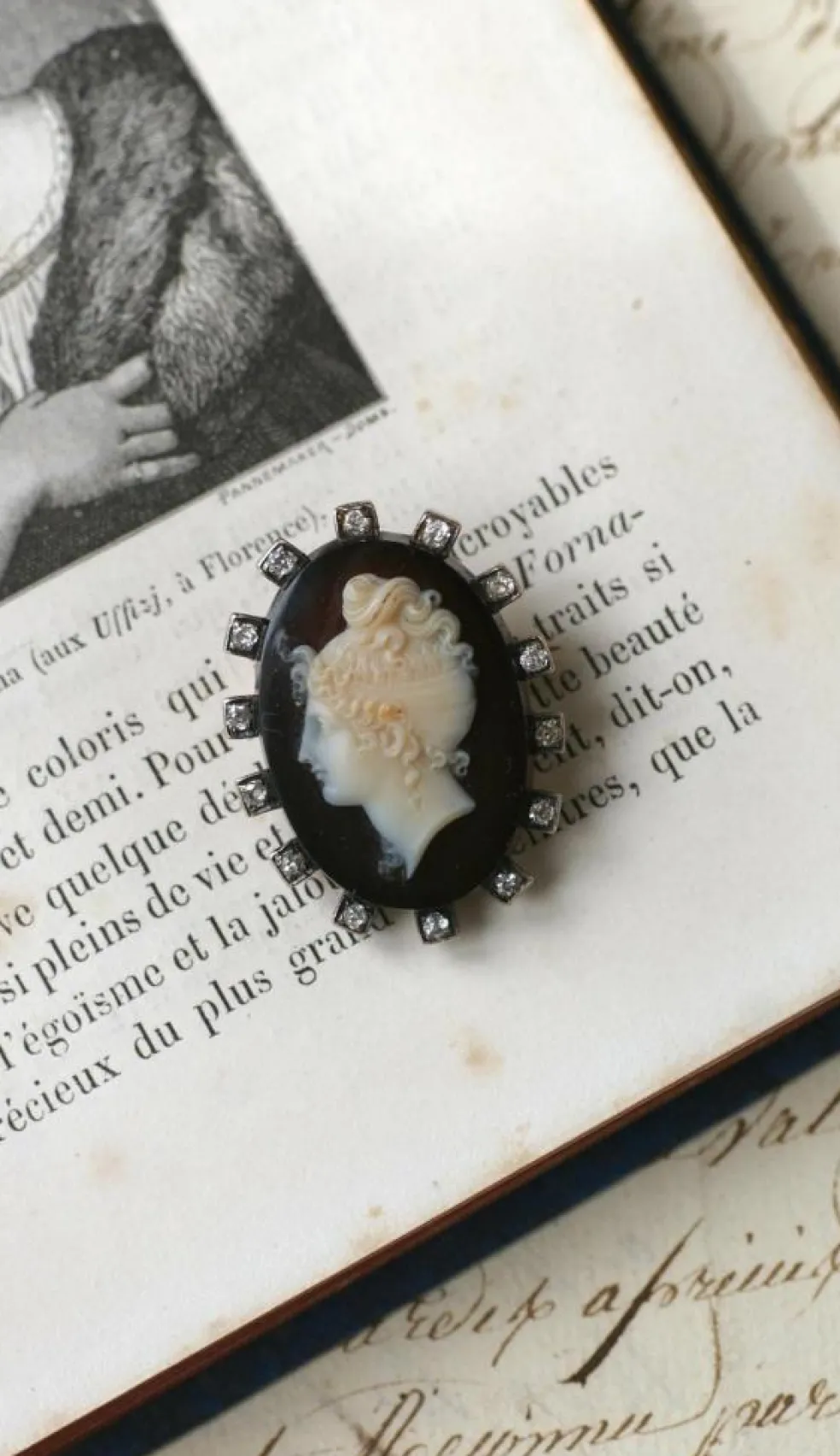 Broche Camée Onyx et Diamants