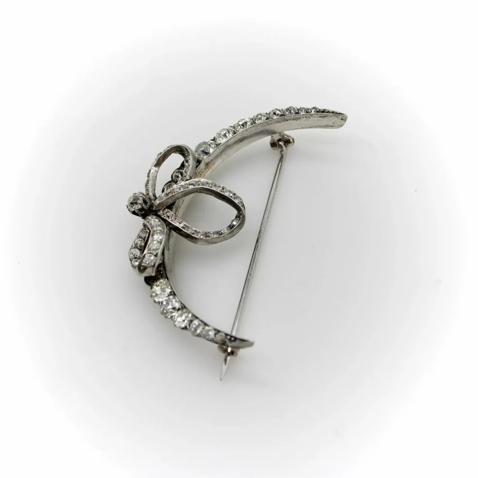 Broche croissant de lune en diamant
