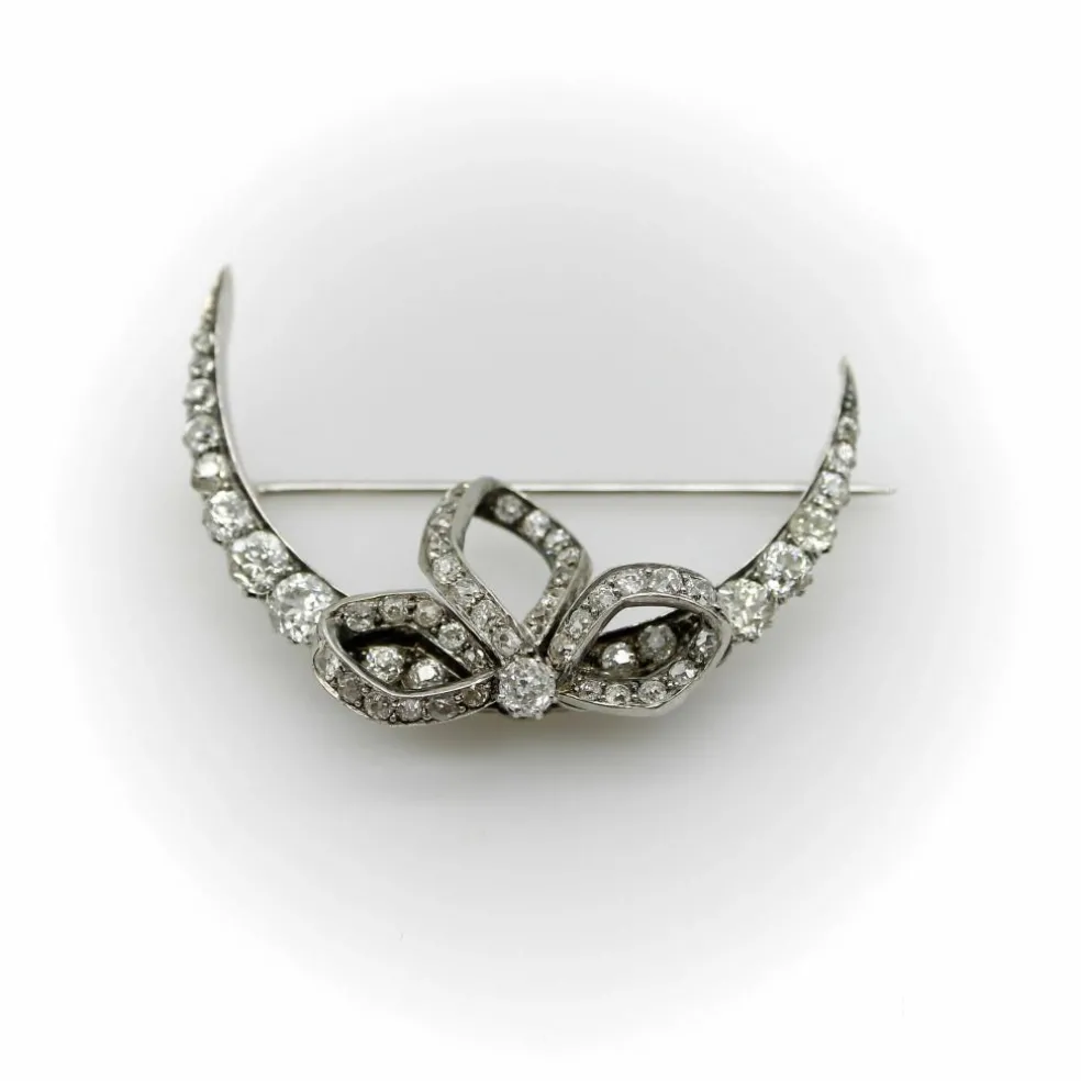 Broche croissant de lune en diamant