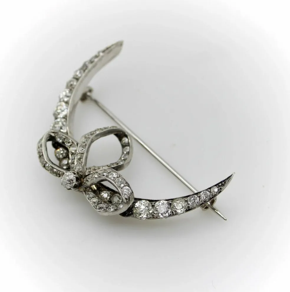Broche croissant de lune en diamant